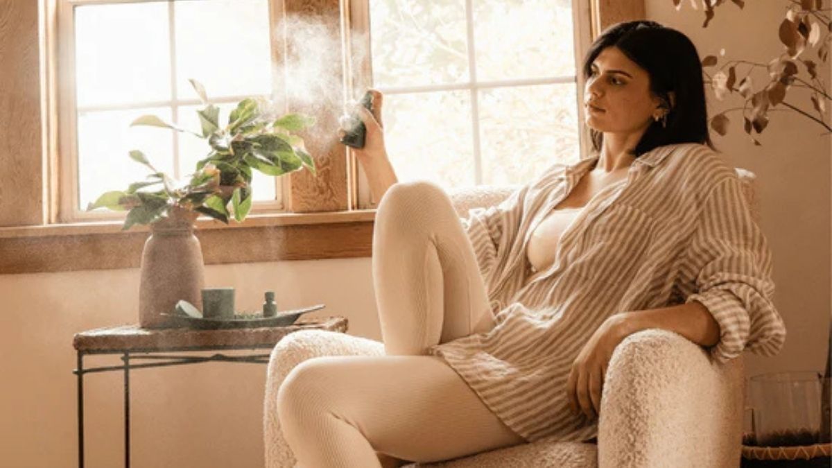 How Sweet Floral Sage Room Spray Refreshes Your Home the Natural Way